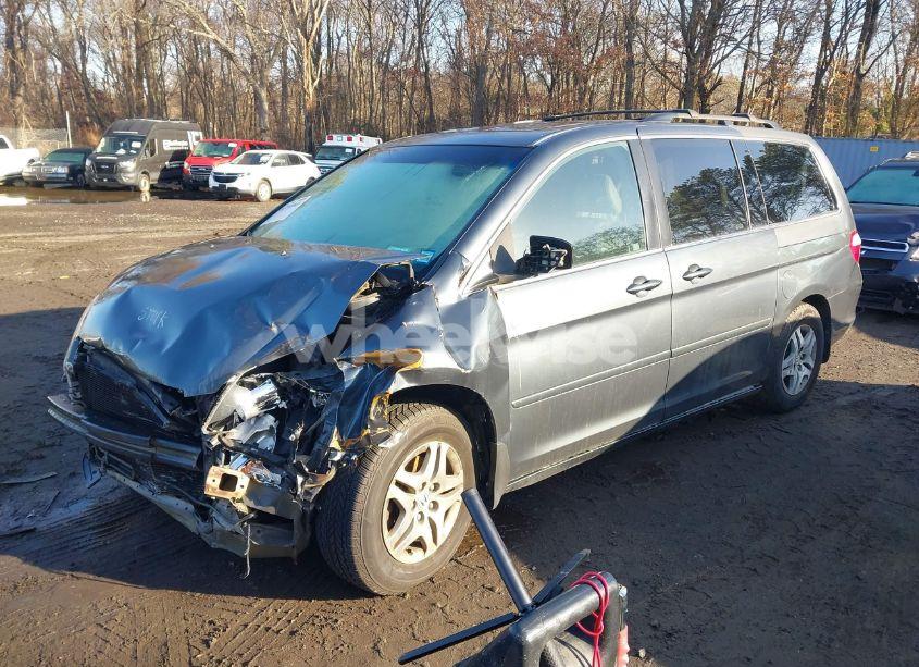 Photo 2 of 2006 Honda Odyssey EX-L (VIN 5FNRL38776B442043)