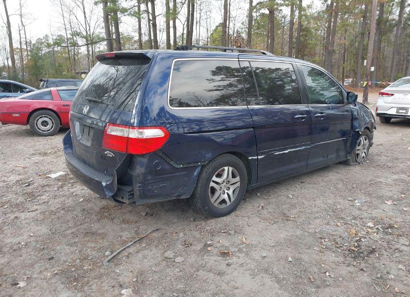 Photo 4 of 2007 Honda Odyssey EX-L (VIN 5FNRL38777B012837)