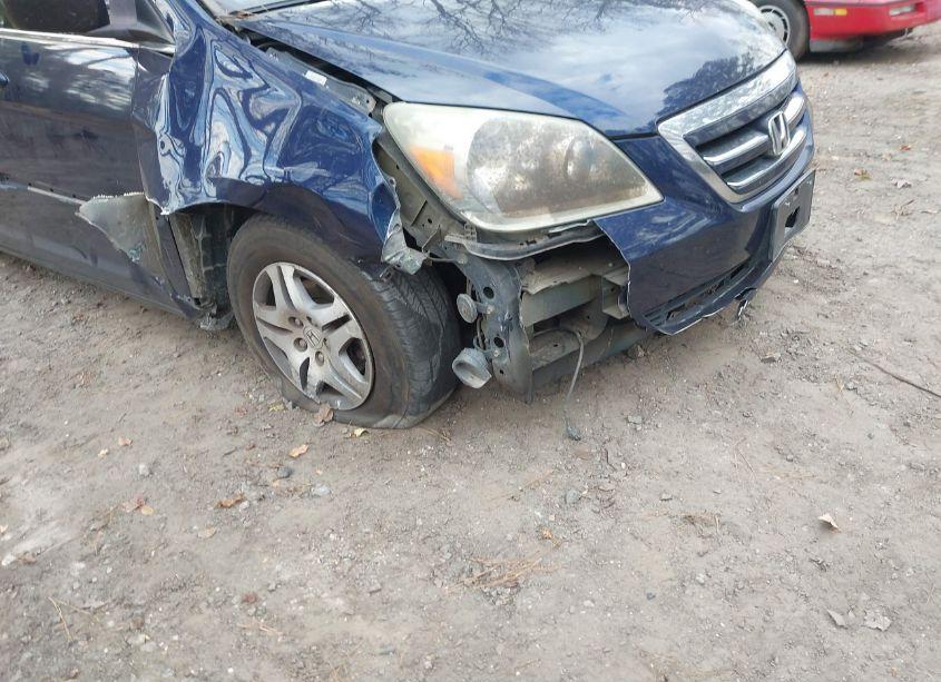 Photo 6 of 2007 Honda Odyssey EX-L (VIN 5FNRL38777B012837)