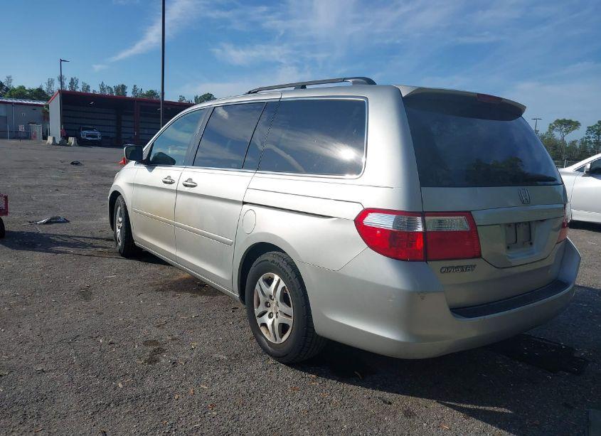 Photo 3 of 2007 Honda Odyssey EX-L (VIN 5FNRL38777B107883)