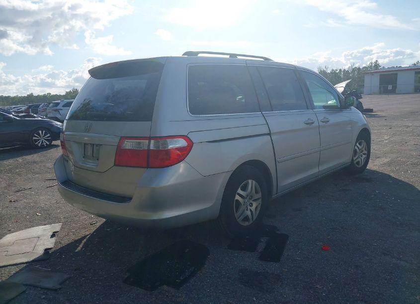 Photo 4 of 2007 Honda Odyssey EX-L (VIN 5FNRL38777B107883)
