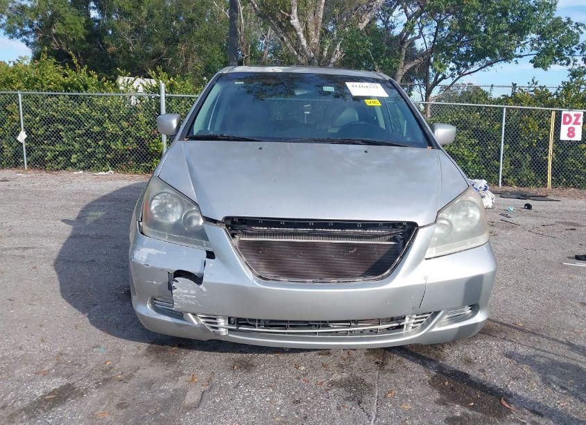 Photo 6 of 2007 Honda Odyssey EX-L (VIN 5FNRL38777B107883)