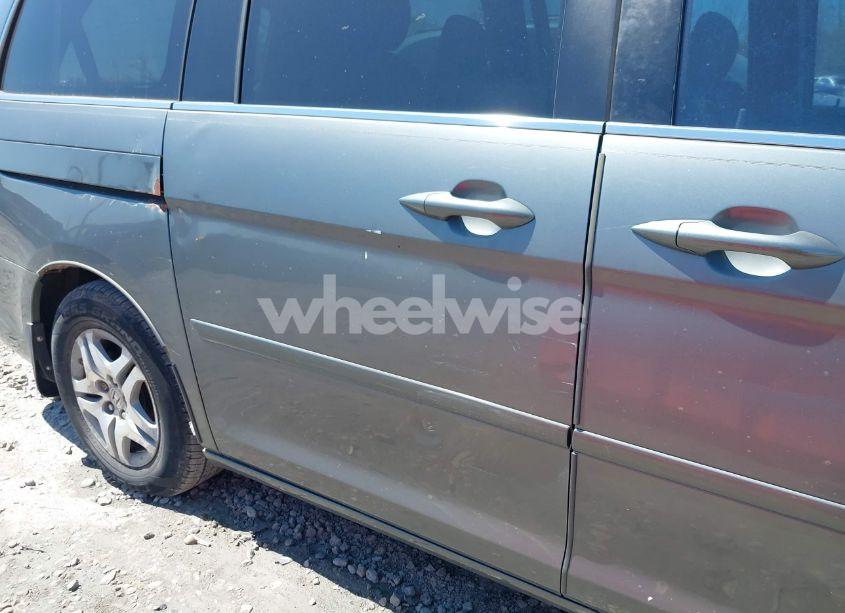 Photo 13 of 2007 Honda Odyssey EX-L (VIN 5FNRL38777B428371)