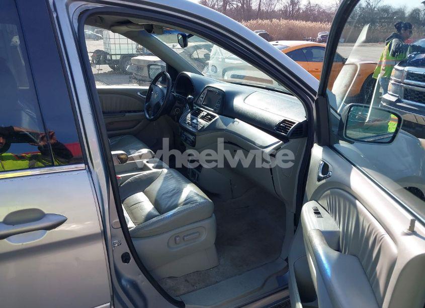 Photo 5 of 2008 Honda Odyssey EX-L (VIN 5FNRL38778B034970)