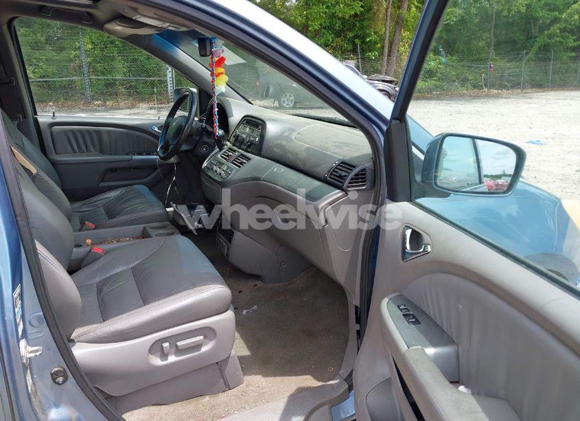 Photo 5 of 2009 Honda Odyssey EX-L (VIN 5FNRL38779B023436)