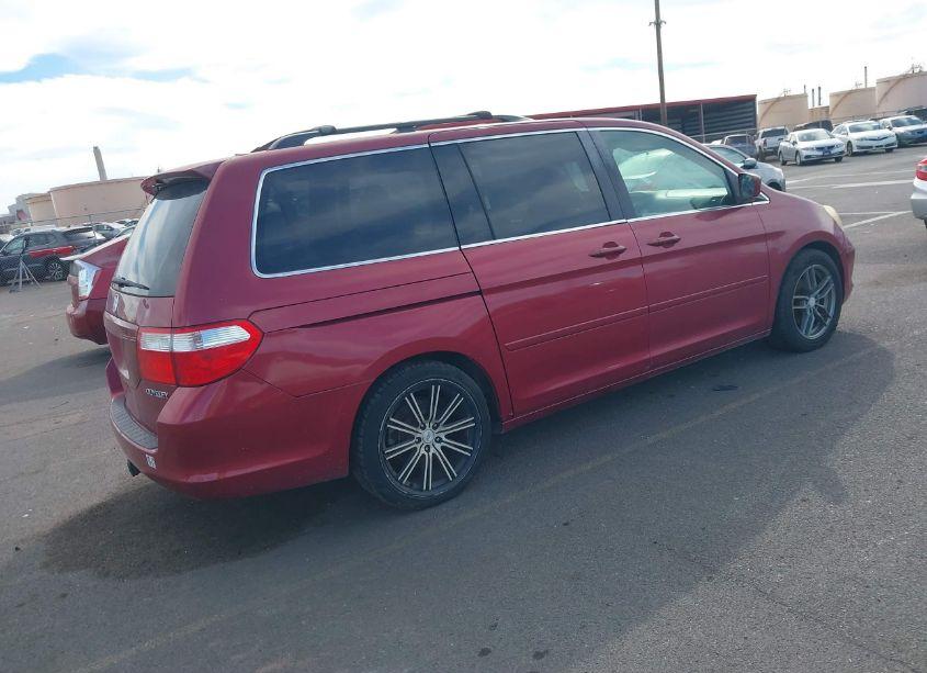 Photo 4 of 2005 Honda Odyssey EX-L (VIN 5FNRL38785B007241)