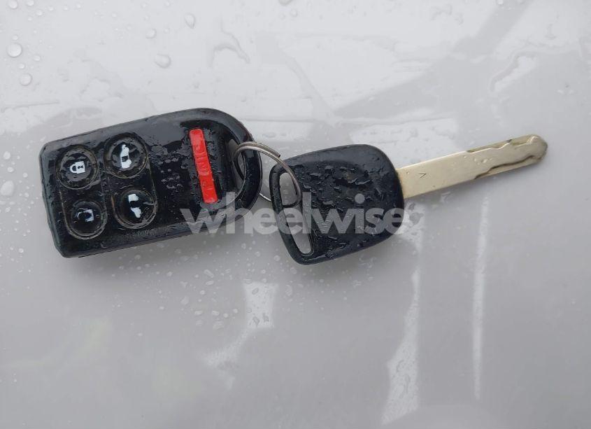 Photo 11 of 2005 Honda Odyssey EX-L (VIN 5FNRL38785B052549)