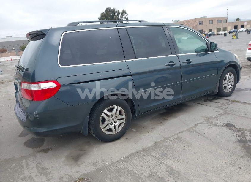Photo 4 of 2006 Honda Odyssey EX-L (VIN 5FNRL38786B019441)