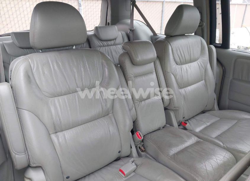Photo 8 of 2006 Honda Odyssey EX-L (VIN 5FNRL38786B019441)