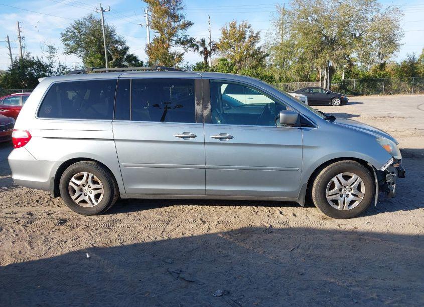 Photo 14 of 2006 Honda Odyssey EX-L (VIN 5FNRL38786B077369)
