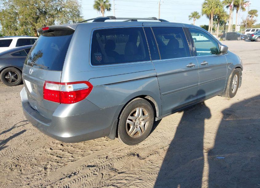 Photo 4 of 2006 Honda Odyssey EX-L (VIN 5FNRL38786B077369)