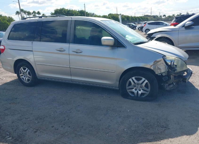 2006 Honda Odyssey EX-L (VIN 5FNRL38786B090851) main photo