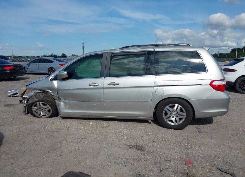 Photo 15 of 2006 Honda Odyssey EX-L (VIN 5FNRL38786B090851)