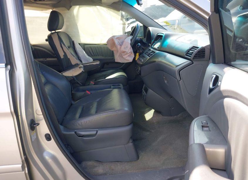 Photo 5 of 2006 Honda Odyssey EX-L (VIN 5FNRL38786B090851)