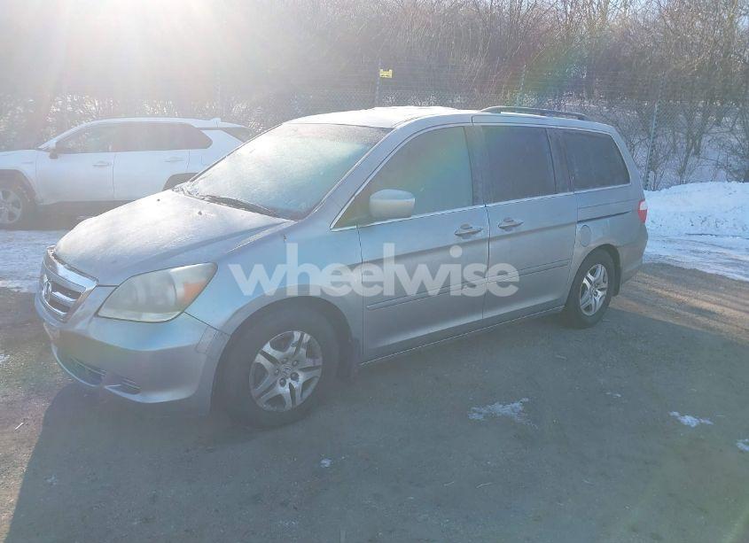 Photo 2 of 2007 Honda Odyssey EX-L (VIN 5FNRL38787B045734)