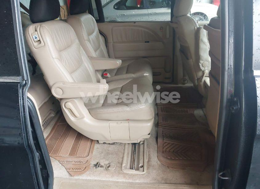 Photo 8 of 2007 Honda Odyssey EX-L (VIN 5FNRL38787B050884)