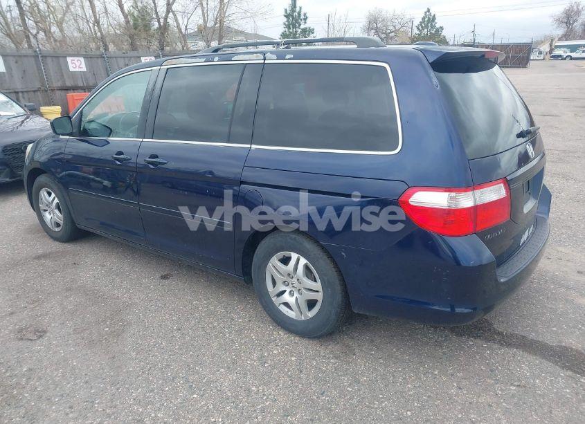 Photo 3 of 2007 Honda Odyssey EX-L (VIN 5FNRL38787B079818)
