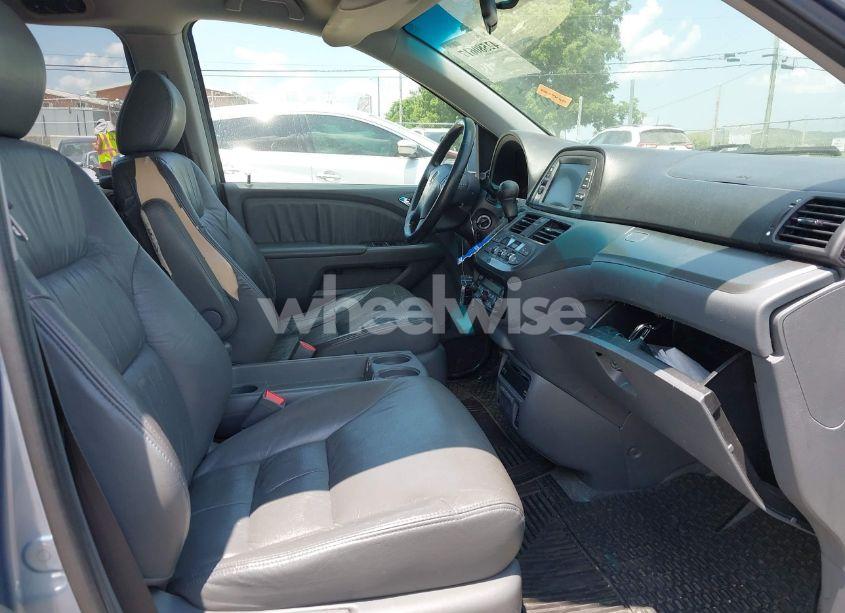 Photo 5 of 2007 Honda Odyssey EX-L (VIN 5FNRL38787B132565)