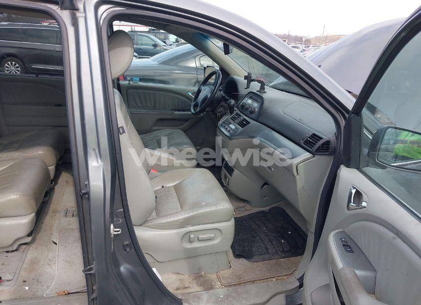 Photo 5 of 2008 Honda Odyssey EX-L (VIN 5FNRL38788B414027)