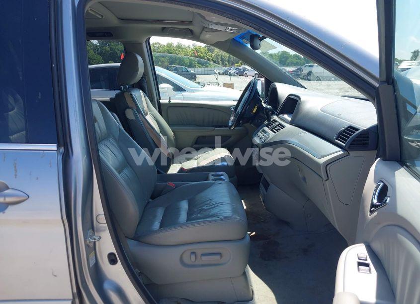 Photo 5 of 2009 Honda Odyssey EX-L (VIN 5FNRL38789B008475)