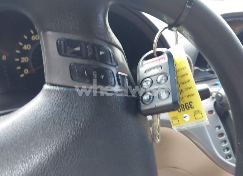 Photo 11 of 2005 Honda Odyssey EX-L (VIN 5FNRL38795B068209)