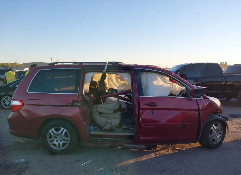 Photo 12 of 2005 Honda Odyssey EX-L (VIN 5FNRL38795B124391)