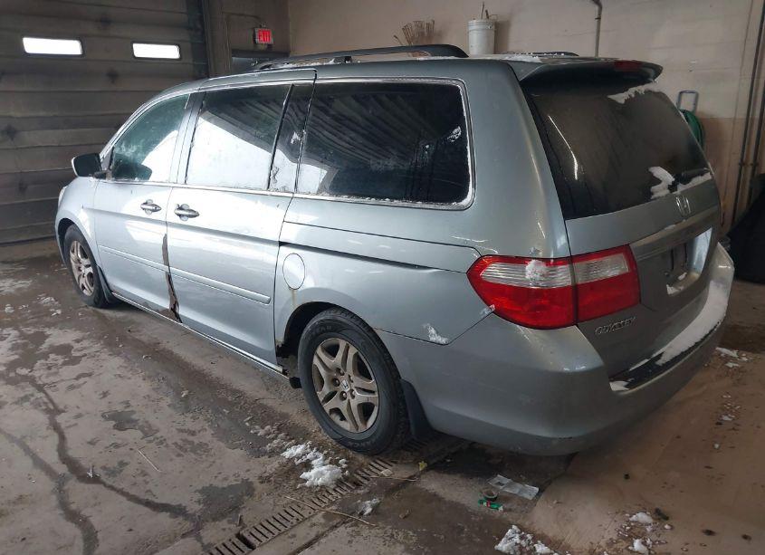 Photo 3 of 2006 Honda Odyssey EX-L (VIN 5FNRL38796B087506)