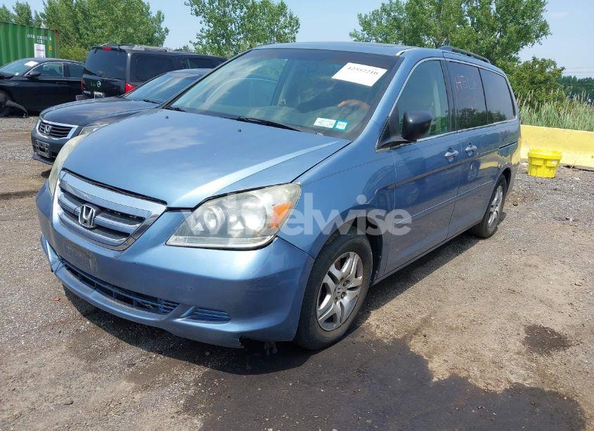 Photo 2 of 2007 Honda Odyssey EX-L (VIN 5FNRL38797B000639)