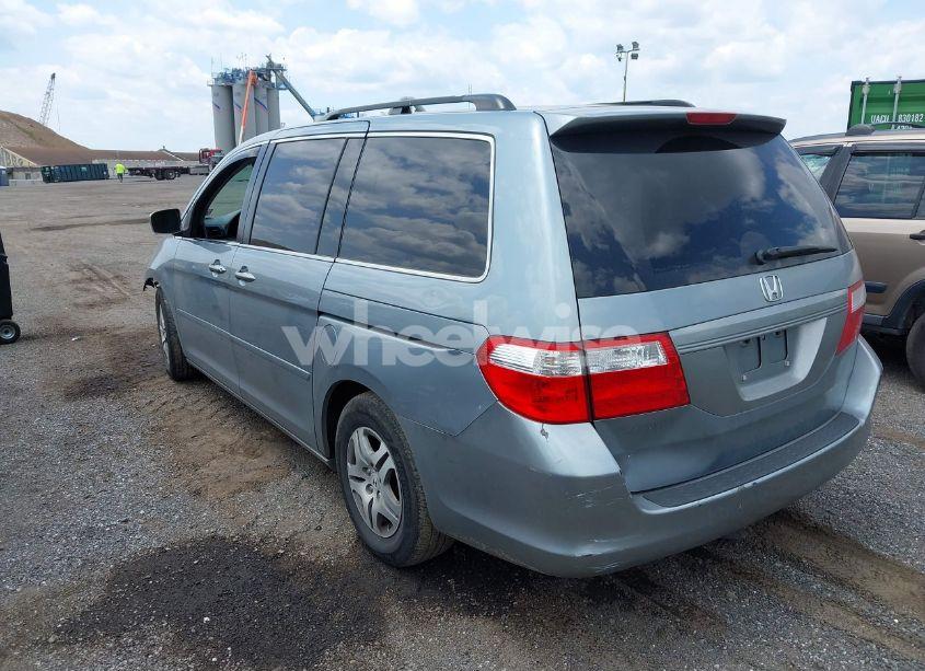 Photo 3 of 2007 Honda Odyssey EX-L (VIN 5FNRL38797B008532)