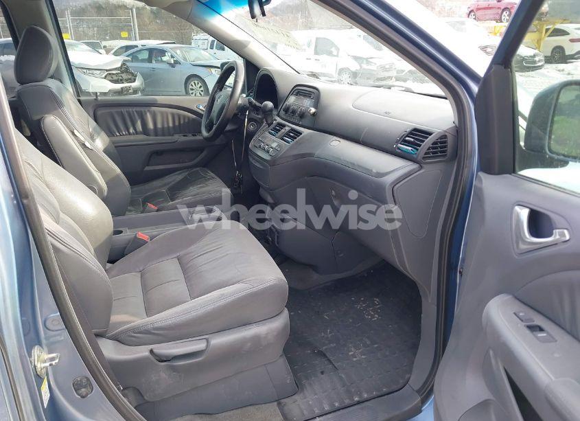 Photo 5 of 2007 Honda Odyssey EX-L (VIN 5FNRL38797B031504)