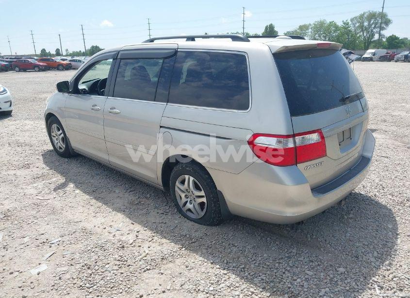 Photo 3 of 2007 Honda Odyssey EX-L (VIN 5FNRL38797B042602)