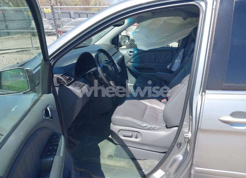 Photo 5 of 2007 Honda Odyssey EX-L (VIN 5FNRL38797B119159)