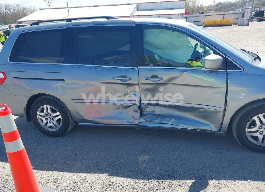 Photo 6 of 2007 Honda Odyssey EX-L (VIN 5FNRL38797B119159)