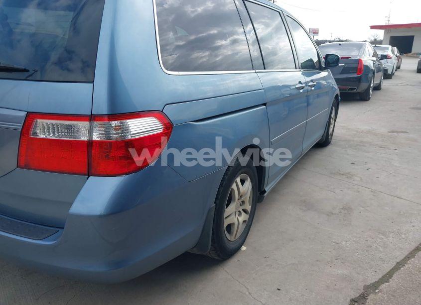 Photo 4 of 2007 Honda Odyssey EX-L (VIN 5FNRL38797B125270)