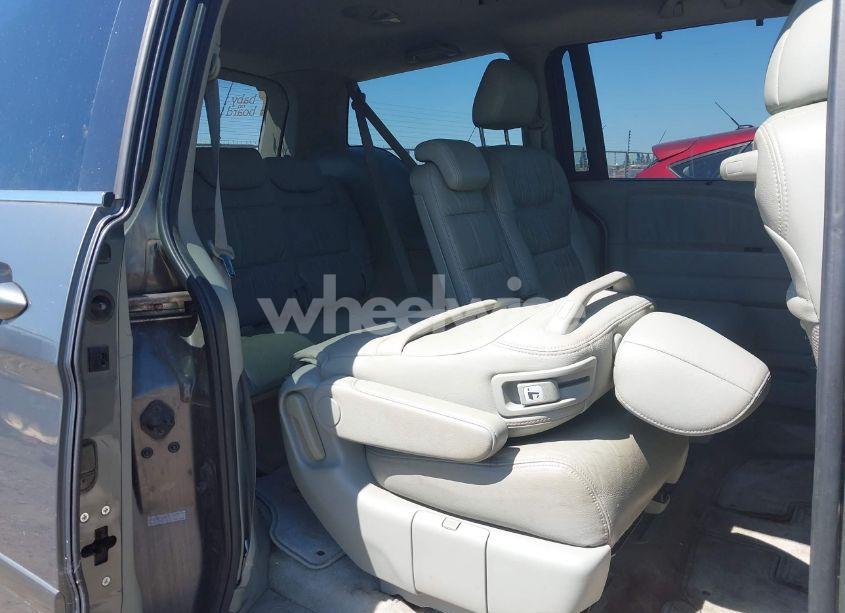 Photo 8 of 2007 Honda Odyssey EX-L (VIN 5FNRL38797B137595)