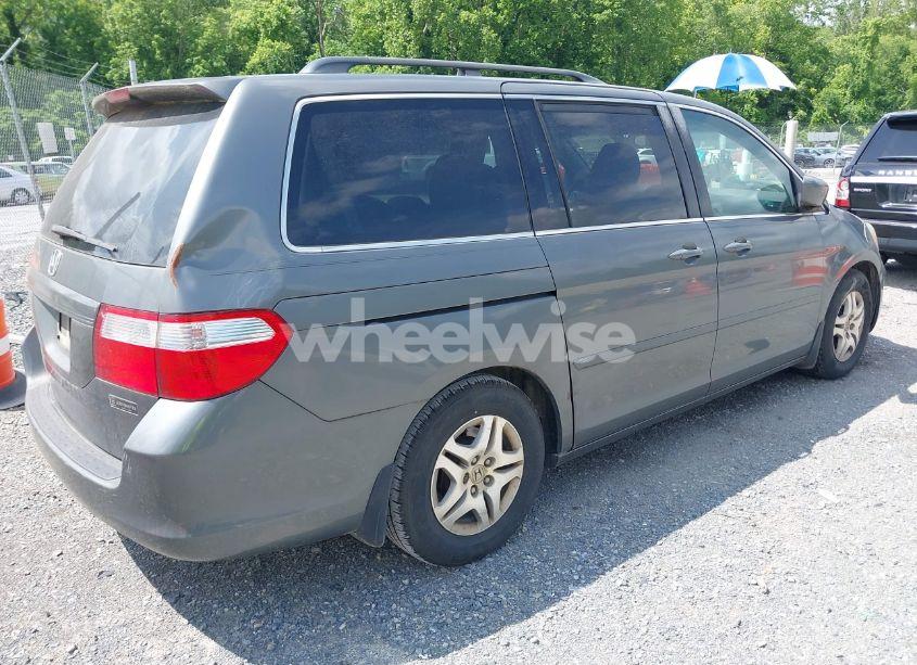 Photo 4 of 2007 Honda Odyssey EX-L (VIN 5FNRL38797B460674)