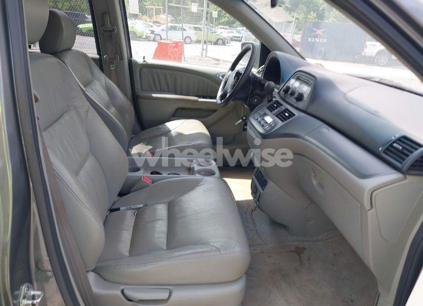 Photo 5 of 2007 Honda Odyssey EX-L (VIN 5FNRL38797B460674)