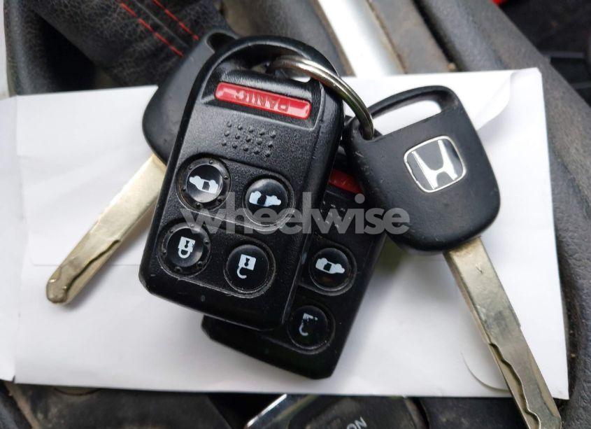 Photo 11 of 2005 Honda Odyssey EX-L (VIN 5FNRL387X5B122844)