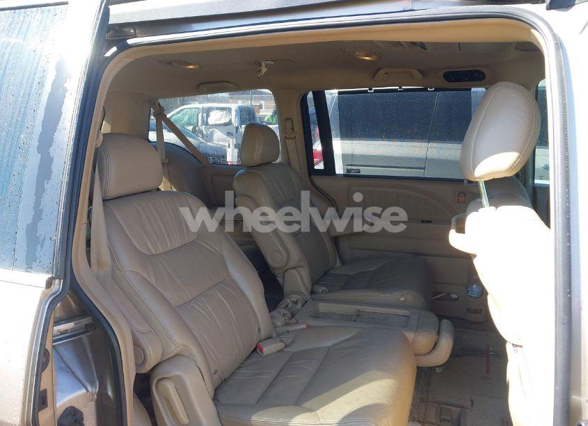 Photo 8 of 2005 Honda Odyssey EX-L (VIN 5FNRL387X5B122844)