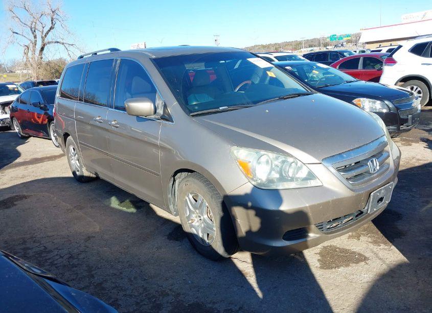 2006 Honda Odyssey EX-L (VIN 5FNRL387X6B020879) main photo