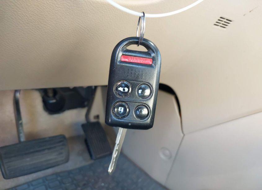 Photo 11 of 2006 Honda Odyssey EX-L (VIN 5FNRL387X6B020879)