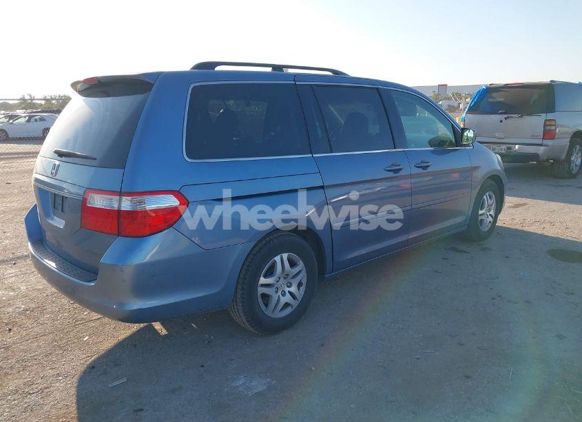 Photo 4 of 2007 Honda Odyssey EX-L (VIN 5FNRL387X7B044326)
