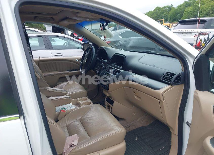 Photo 5 of 2007 Honda Odyssey EX-L (VIN 5FNRL387X7B061871)