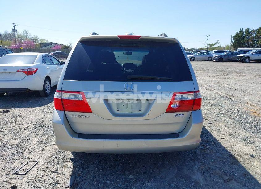 Photo 16 of 2007 Honda Odyssey EX-L (VIN 5FNRL387X7B080906)