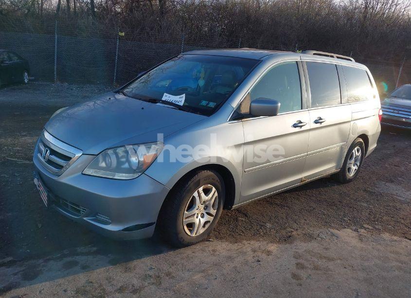 Photo 2 of 2007 Honda Odyssey EX-L (VIN 5FNRL387X7B081408)