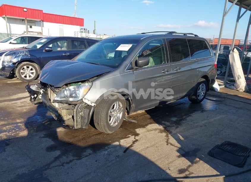 Photo 2 of 2007 Honda Odyssey EX-L (VIN 5FNRL387X7B120059)