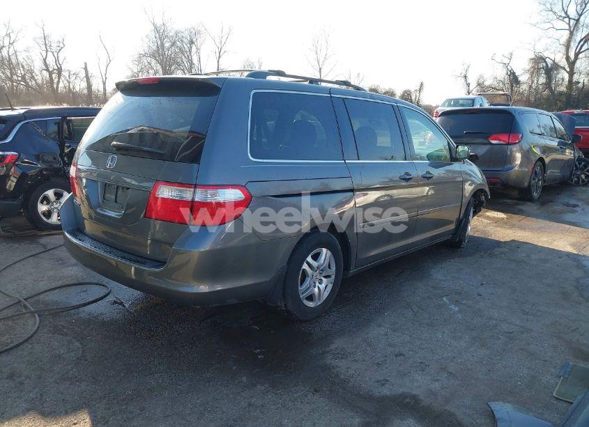 Photo 4 of 2007 Honda Odyssey EX-L (VIN 5FNRL387X7B120059)