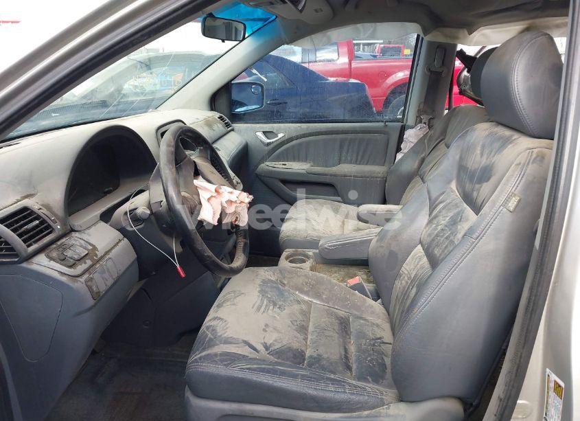 Photo 5 of 2007 Honda Odyssey EX-L (VIN 5FNRL387X7B407708)