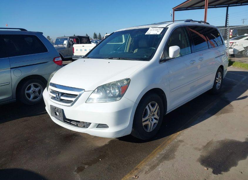 Photo 2 of 2007 Honda Odyssey EX-L (VIN 5FNRL387X7B419843)