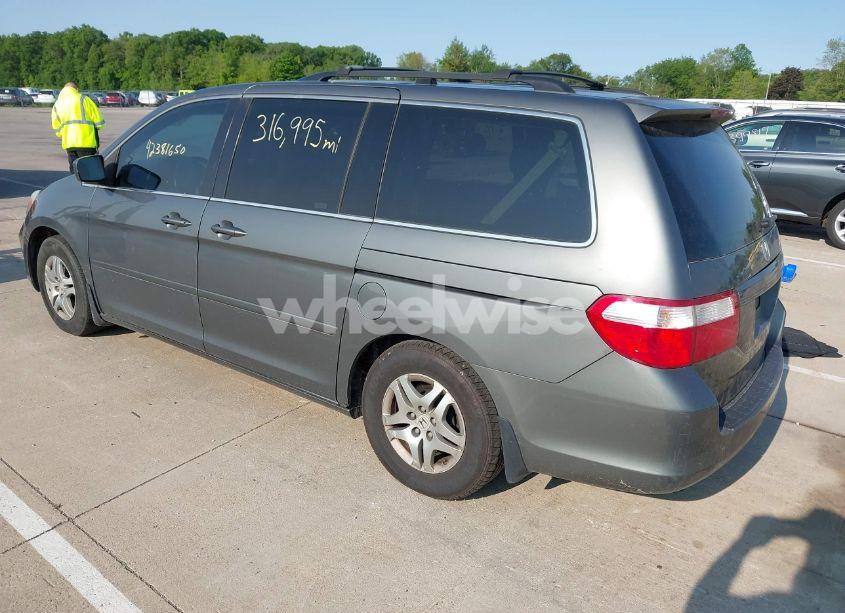 Photo 3 of 2007 Honda Odyssey EXL (VIN 5FNRL387X7B436772)